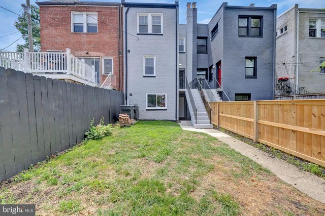 217 JEFFERSON ST NW, Washington, DC 20011