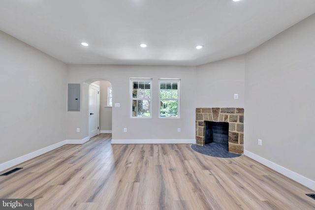 217 JEFFERSON ST NW, Washington, DC 20011