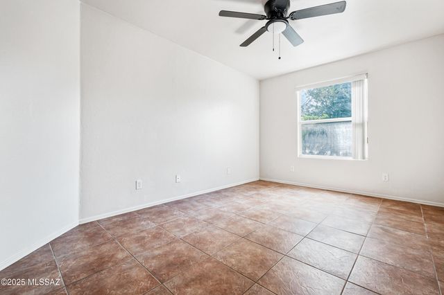 403 Via Capri, Rio Rico, AZ 85648