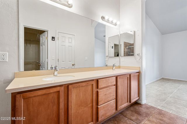 403 Via Capri, Rio Rico, AZ 85648