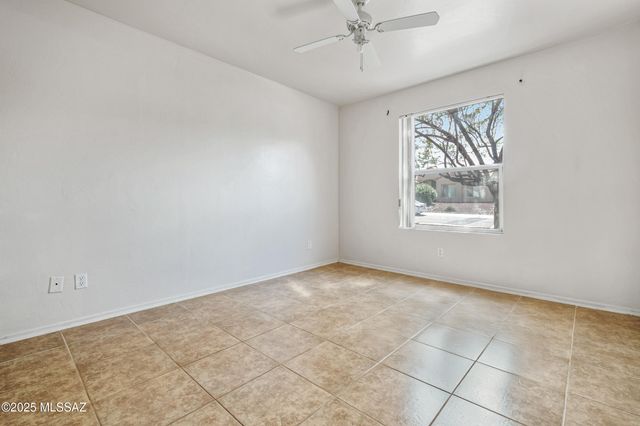 403 Via Capri, Rio Rico, AZ 85648