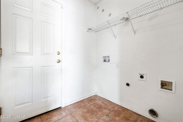 403 Via Capri, Rio Rico, AZ 85648