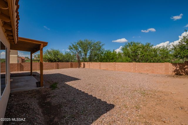 403 Via Capri, Rio Rico, AZ 85648