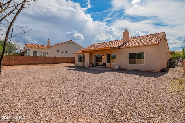 403 Via Capri, Rio Rico, AZ 85648