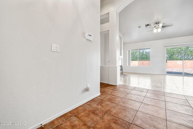 403 Via Capri, Rio Rico, AZ 85648