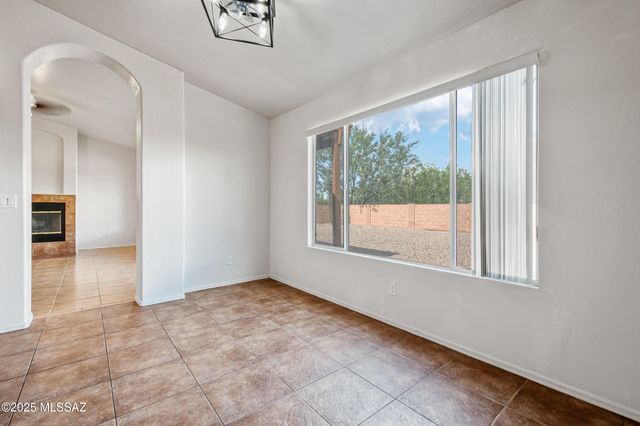403 Via Capri, Rio Rico, AZ 85648