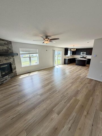 1933 Cheshire DRIVE, Union Grove, WI 53182