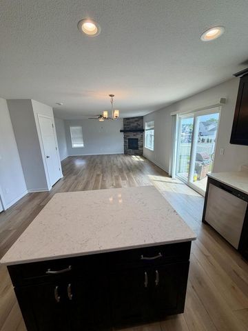 1933 Cheshire DRIVE, Union Grove, WI 53182
