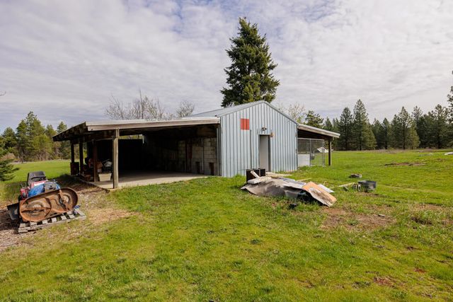10911 E LAUREL Rd, Elk, WA 99009