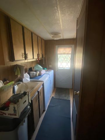 10911 E LAUREL Rd, Elk, WA 99009