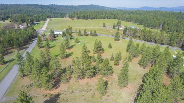 10911 E LAUREL Rd, Elk, WA 99009