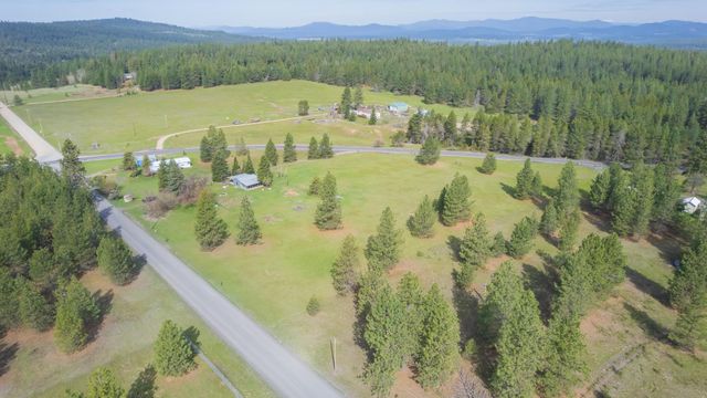 10911 E LAUREL Rd, Elk, WA 99009