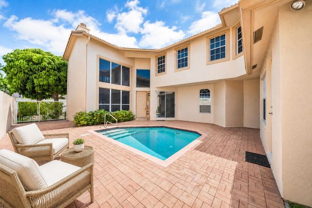 4831 S Classical Boulevard, Delray Beach, FL 33445