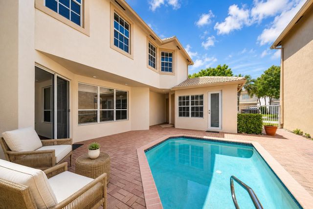 4831 S Classical Boulevard, Delray Beach, FL 33445
