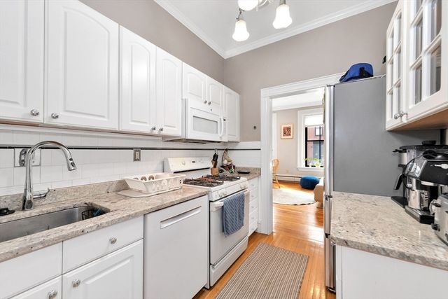 32 E Springfield St 1, Boston, MA 02118