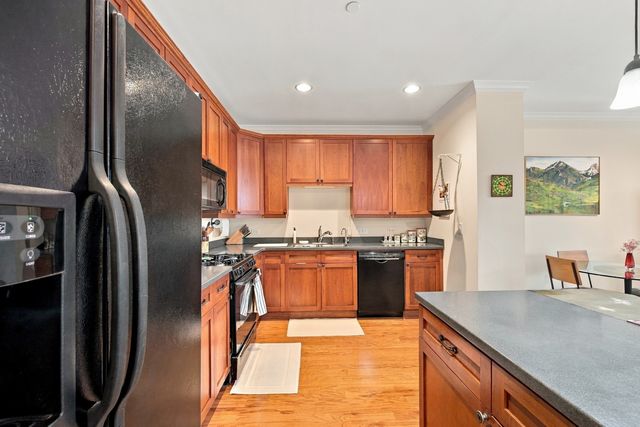 40 Prairie Park Drive 312, Wheeling, IL 60090