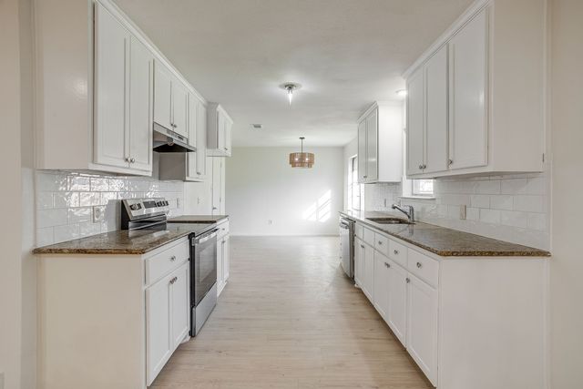 7325 Trimble Drive, Fort Worth, TX 76134