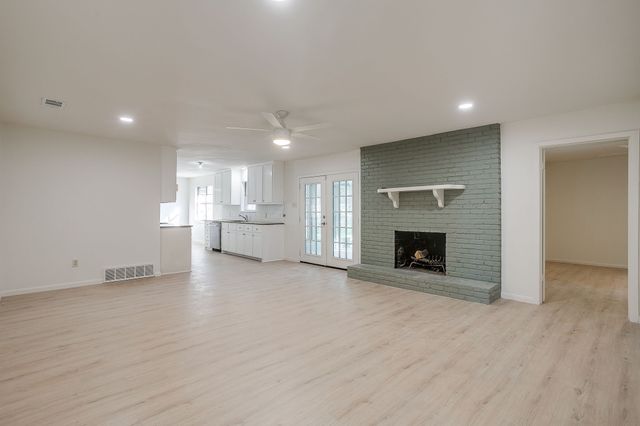 7325 Trimble Drive, Fort Worth, TX 76134