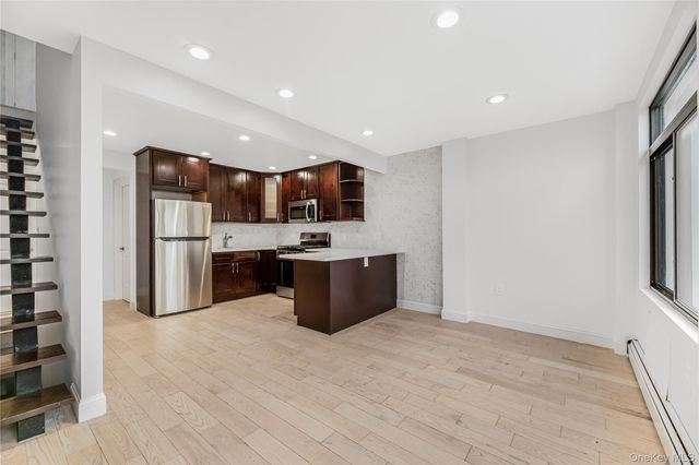 3067 Williamsbridge Road, Bronx, NY 10467