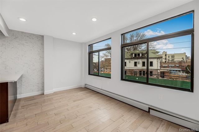 3067 Williamsbridge Road, Bronx, NY 10467