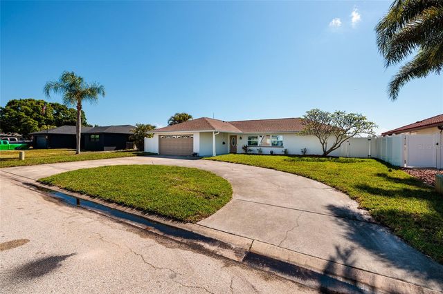 9773 1ST STREET NE, St Petersburg, FL 33702