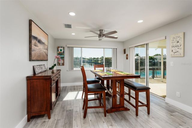 9773 1ST STREET NE, St Petersburg, FL 33702