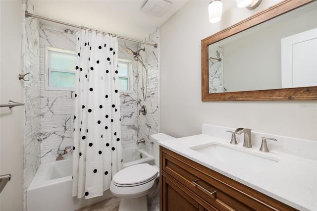 9773 1ST STREET NE, St Petersburg, FL 33702