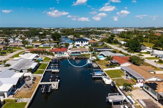 9773 1ST STREET NE, St Petersburg, FL 33702