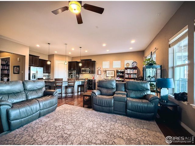 2083 Vineyard Dr, Windsor, CO 80550