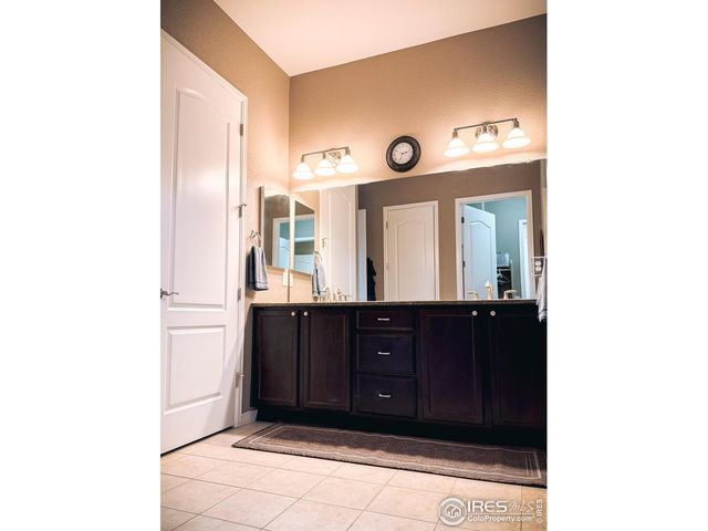 2083 Vineyard Dr, Windsor, CO 80550