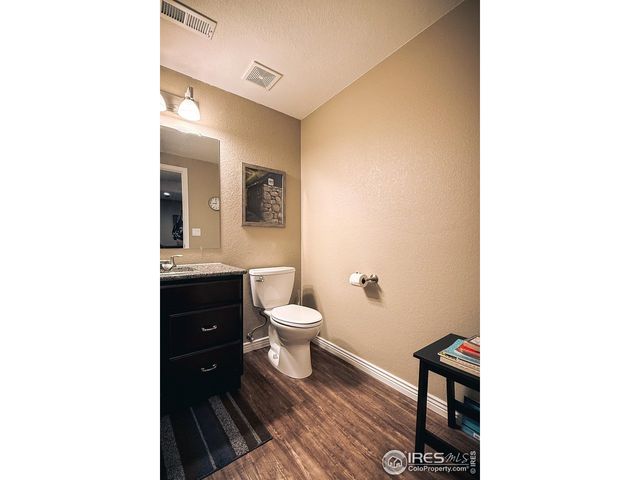 2083 Vineyard Dr, Windsor, CO 80550