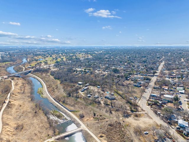 4526 Sierra, San Antonio, TX 78214