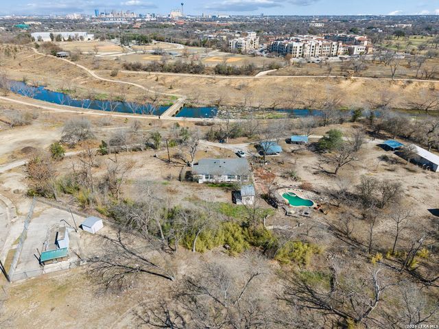 4526 Sierra, San Antonio, TX 78214