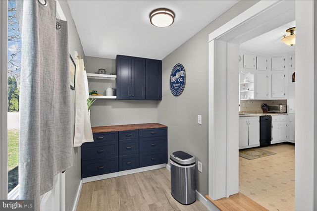 34 GIRARD AVE, Lancaster, PA 17603