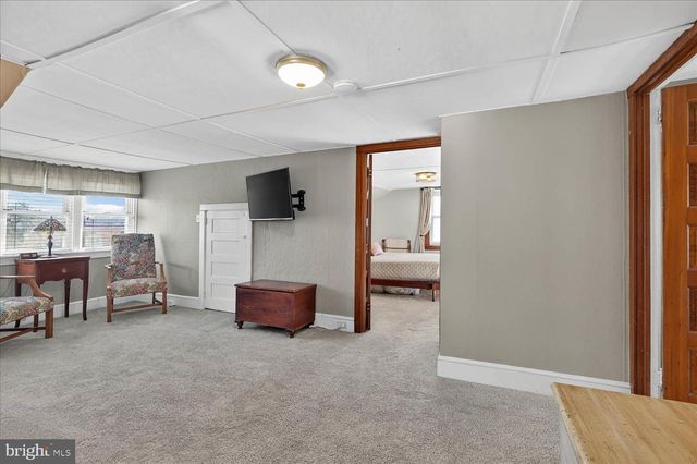 34 GIRARD AVE, Lancaster, PA 17603