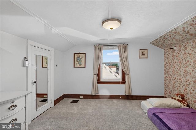 34 GIRARD AVE, Lancaster, PA 17603