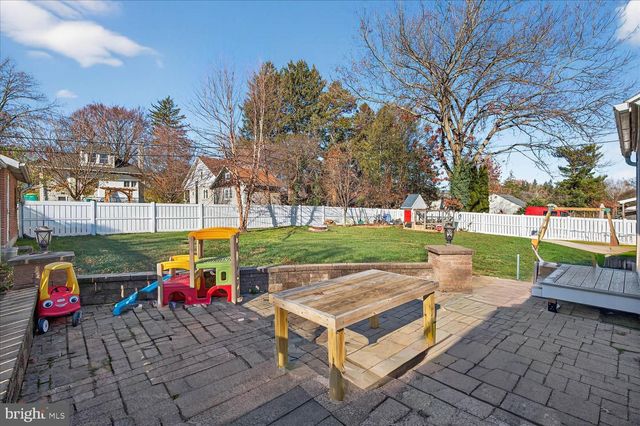 34 GIRARD AVE, Lancaster, PA 17603