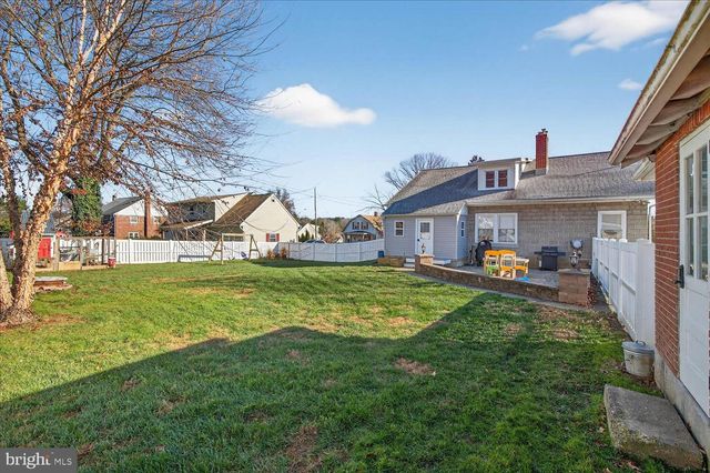 34 GIRARD AVE, Lancaster, PA 17603