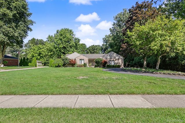 31550 6 Mile Road, Livonia, MI 48152
