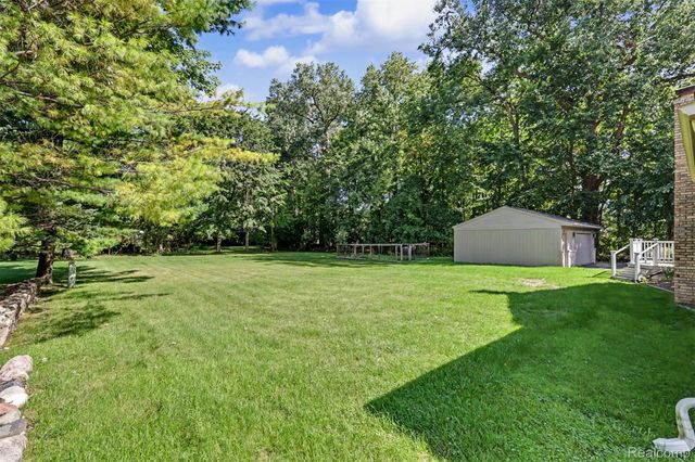 31550 6 Mile Road, Livonia, MI 48152