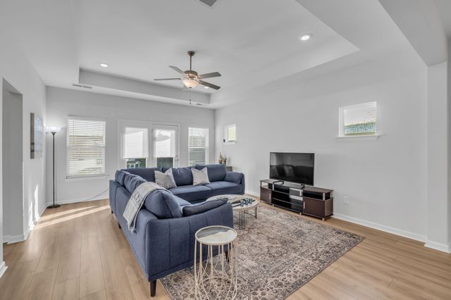 6737 Walsham Dr, Smyrna, TN 37167