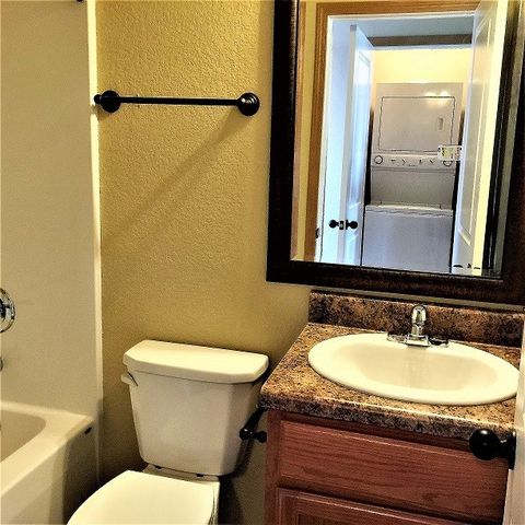 2840 W Lakewood Drive, Fayetteville, AR 72704