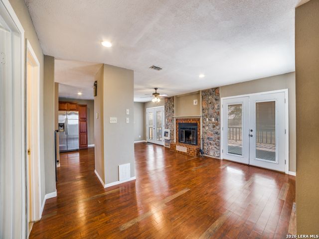 6953 Von Ormy Rd, Von Ormy, TX 78073