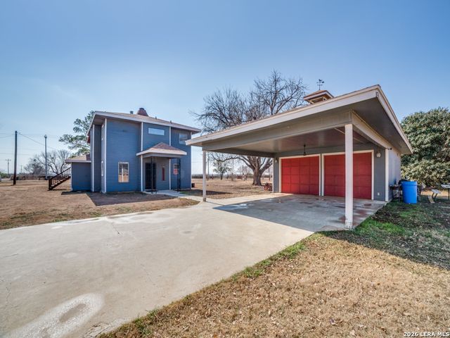 6953 Von Ormy Rd, Von Ormy, TX 78073