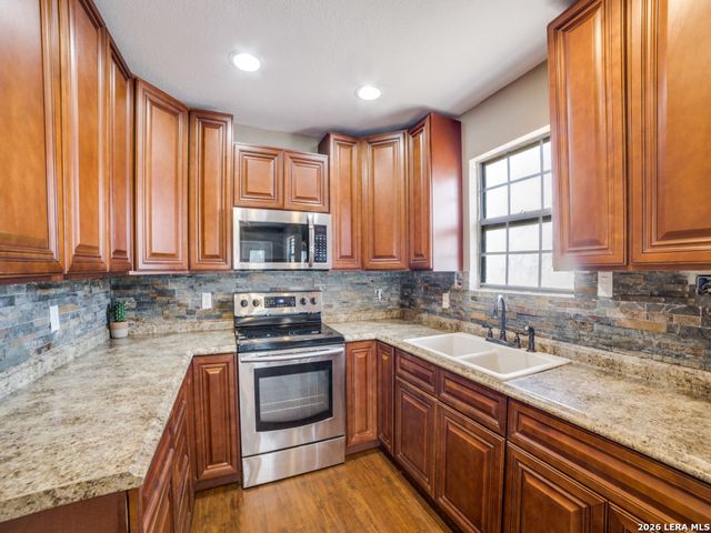 6953 Von Ormy Rd, Von Ormy, TX 78073