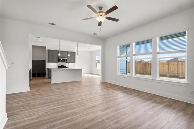 144 Donn Brooks DR, Kyle, TX 78640