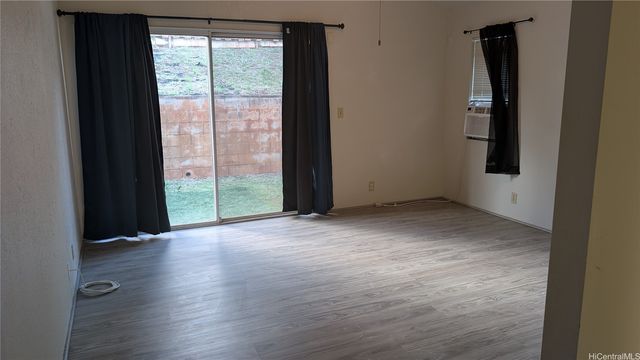 94-1014 Heahea Street, Waipahu, HI 96797