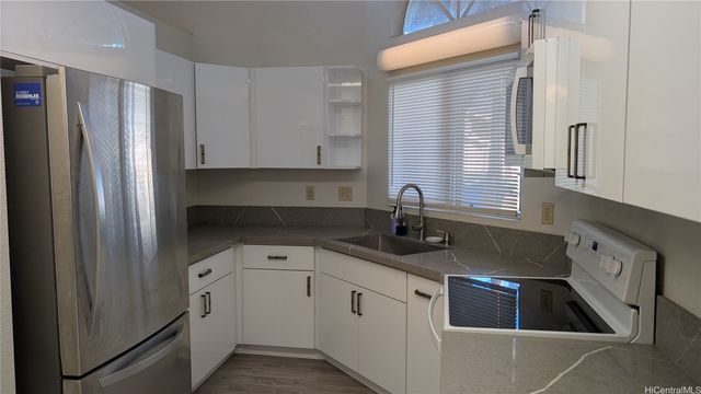 94-1014 Heahea Street, Waipahu, HI 96797