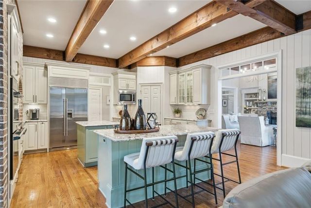 200 Pembrook Place, Roswell, GA 30075