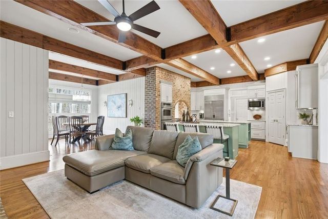 200 Pembrook Place, Roswell, GA 30075